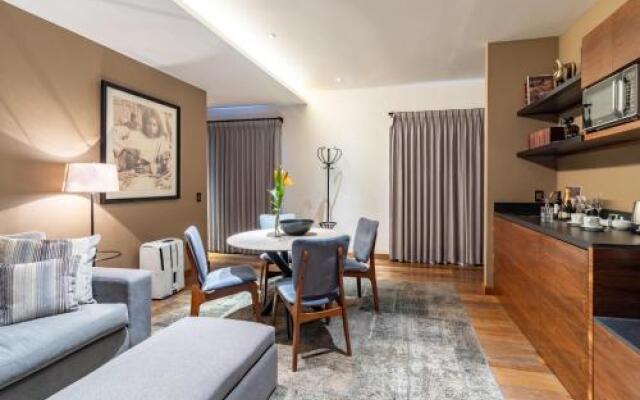 JavierInn Suites