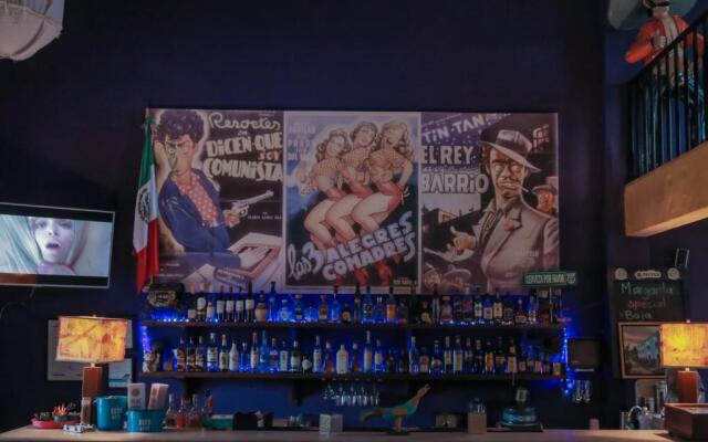 Gallo Azul, Downtown Loft Style Apartment