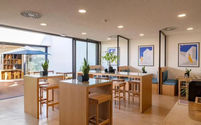 Hotel BFRESH - Pool - Fitness - Padel - By Oporto Collection - Private Parking