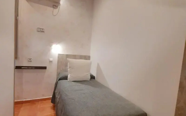 Hostal Las Fuentes - Adults Only