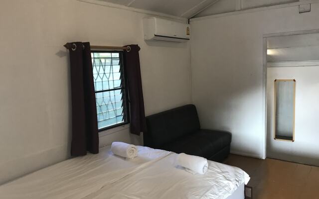 Duckling Resort And Bar