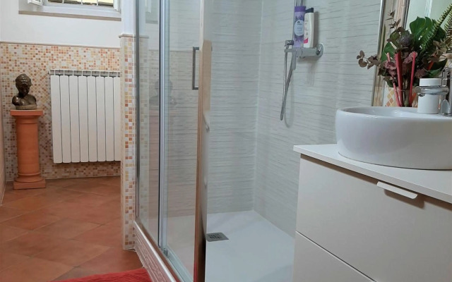 Movie Star Apartment with garden