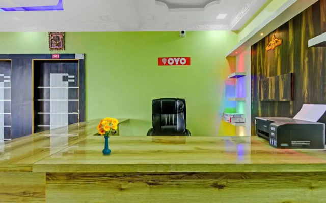 Oyo Flagship 807347 The Maa Residency