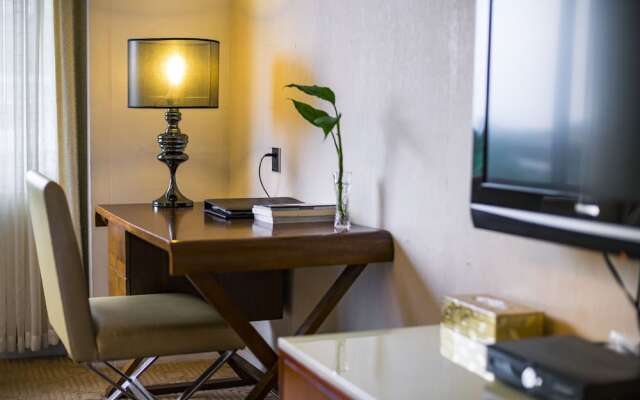 Rong Hu Hotel