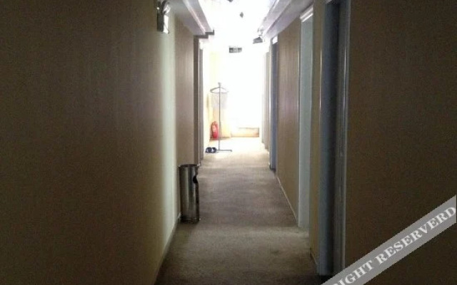 Qixiong Hotel
