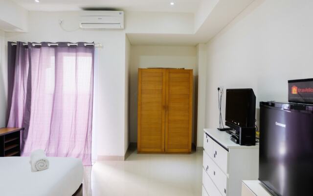 Minimalist Studio Skyline Apartment