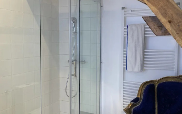 Manoir De La Croix Saint Louis