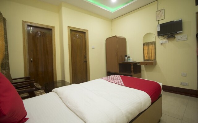 OYO 16794 Bidhan Residency