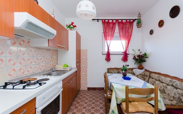 Apartments Anica 2871