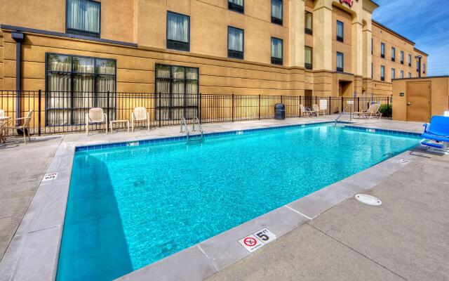 Hampton Inn Crossville