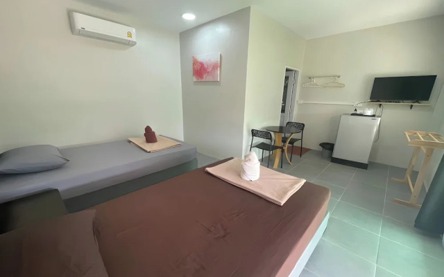 Davy'S Cottage Phuket