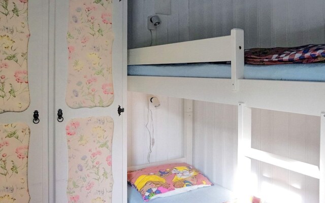 10 Person Holiday Home in Vikersund