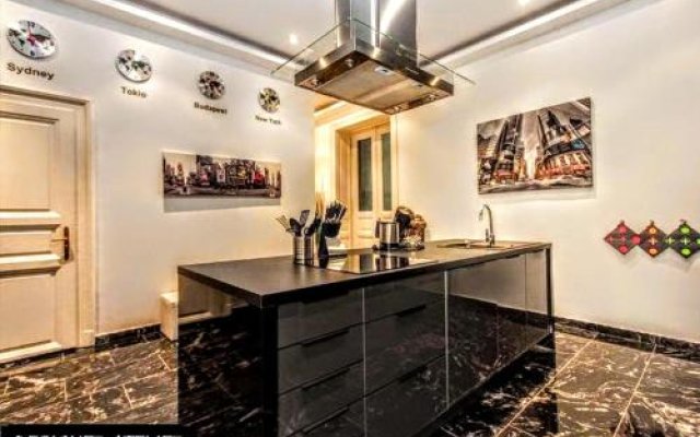 Luxury Penthouse Apartment