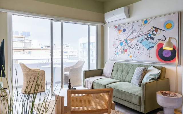 Dune - 1BR & Balcony in Mackenzie