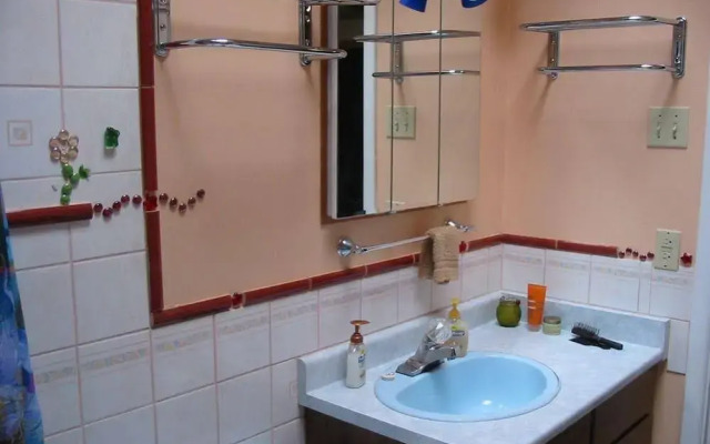 Ravensong Guest House