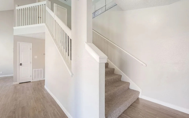 Beat the Heat in Katy w Pool