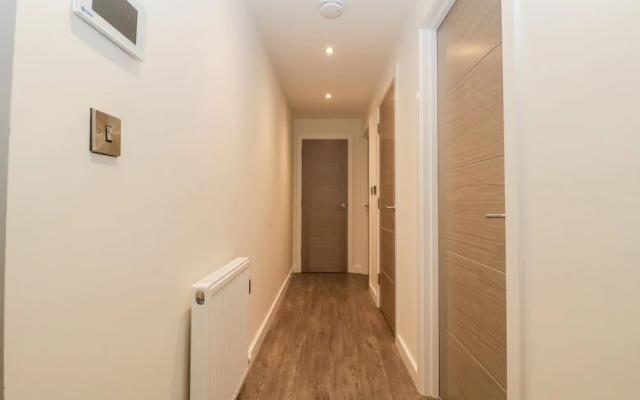Flat 2, 38 Preston Road