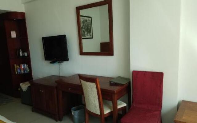 Yuehai Donglai Business Hotel