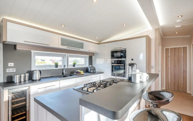 Nunland Hillside Lodges