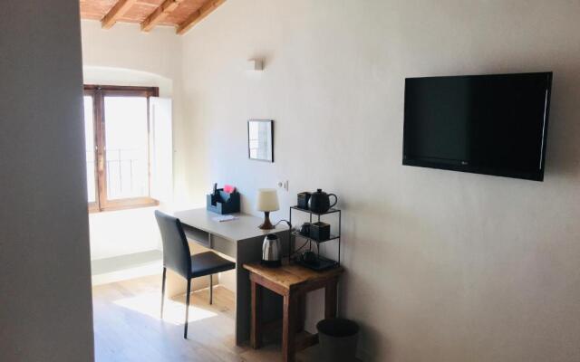 CALIMARA18 25" from Florence AC SmartTV