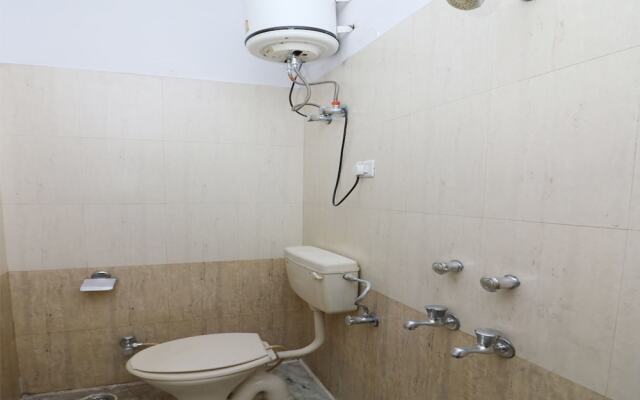OYO 10113 Hotel New Corporate Residency