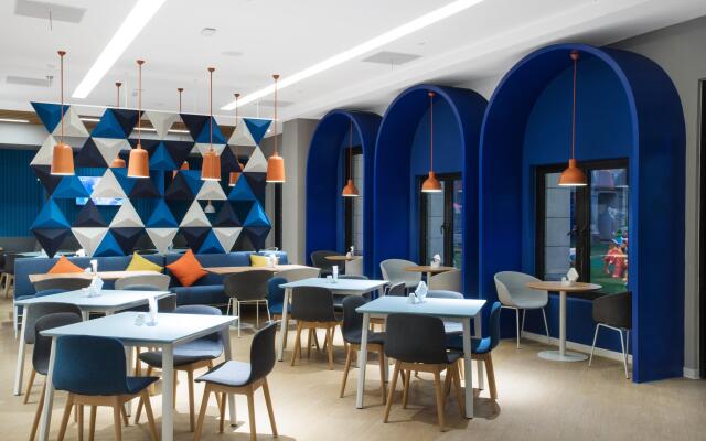 Holiday Inn Express Shanghai Tourism Zone