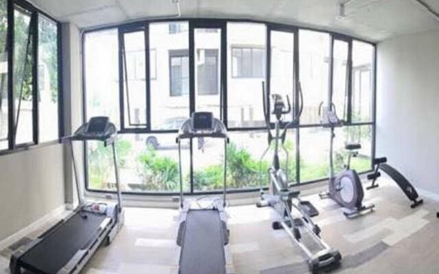 IZEN Budget Hotel & Residences (Plus)