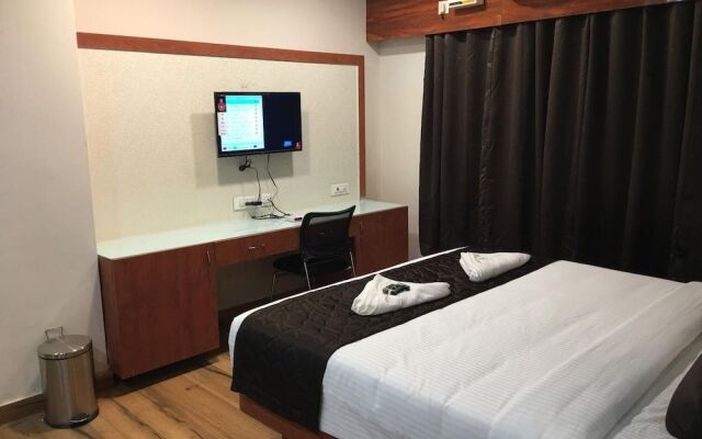Hotel Bidar Gateway