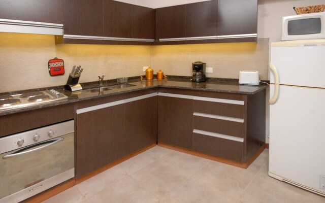 Luxury 3-Bedr Penthouse Lake Views TD3