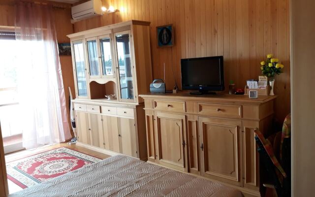 Studio in Voghera, With Wonderful City View and Furnished Terrace