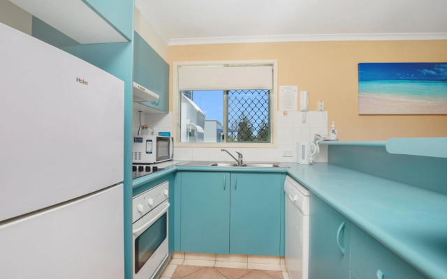 Surfers Beach Resort One