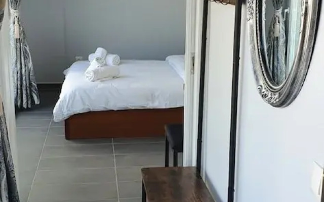 Nikis Penthouse
