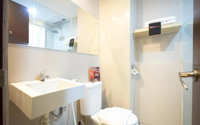 RedDoorz Apartment @ Bogor Valley