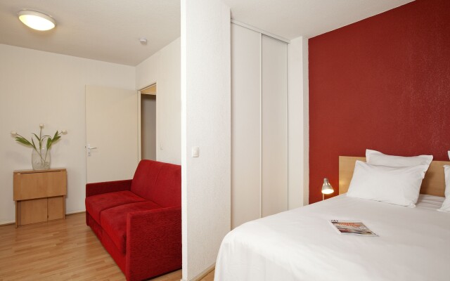 Séjours & Affaires Paris Nanterre