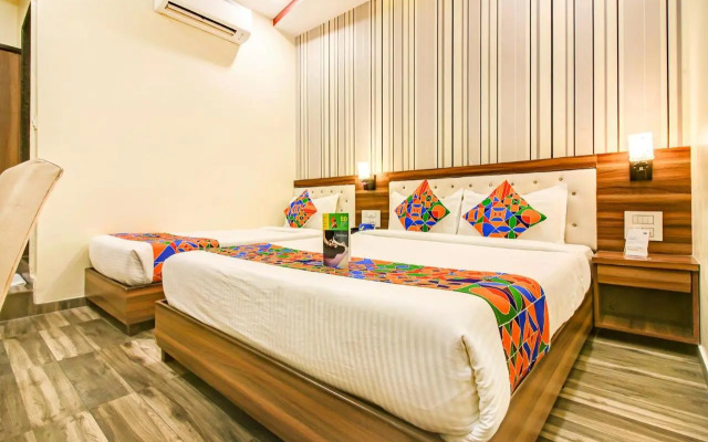 OYO 13614 Hotel Axis International