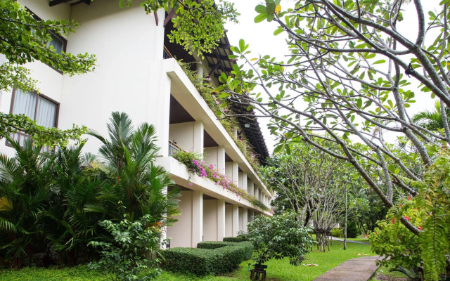 Maneechan Resort & Sport Club