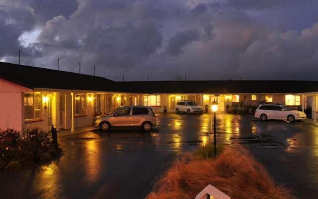 Surrey Court Motel