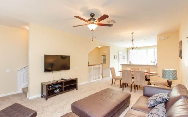 Vista Cay - 8001 Coolbreeze Dr #118