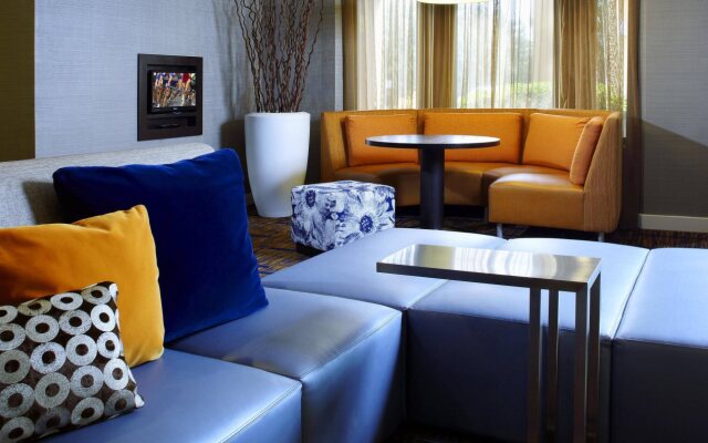Courtyard by Marriott Columbus Airport