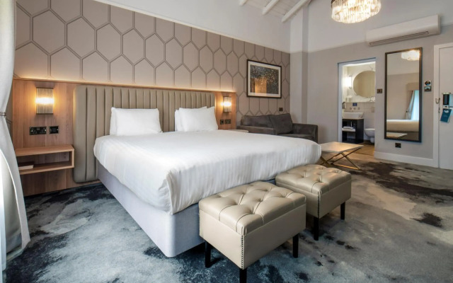 London Chigwell Prince Regent Hotel, BW Signature Collection