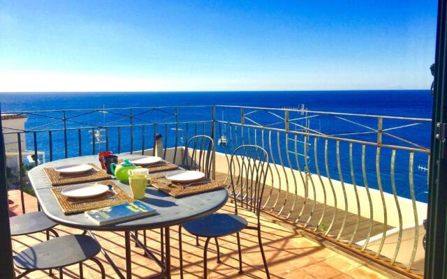 Rooftop flat in Amalfi
