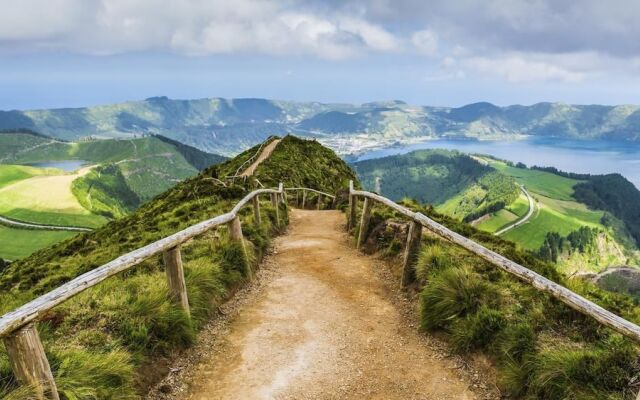 Home Azores - Lagoa's Place