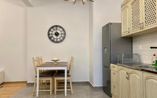 Daylily, 2 bdrm apartment, Vesta Philoxenia