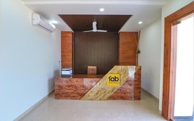 Fabexpress The Regalia Inn