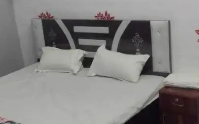 POP 80844E Delight Hotel