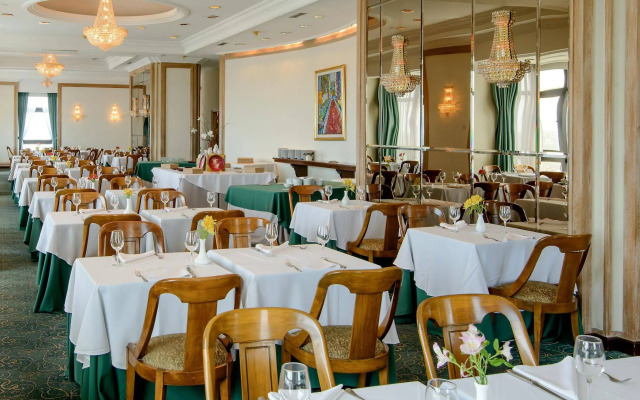 Radisson Montevideo Victoria Plaza Hotel