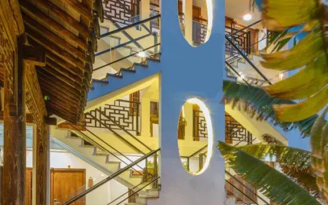 Xitang Yunlaiji Riverside Art Hotel (Xitang Guzhen Store)