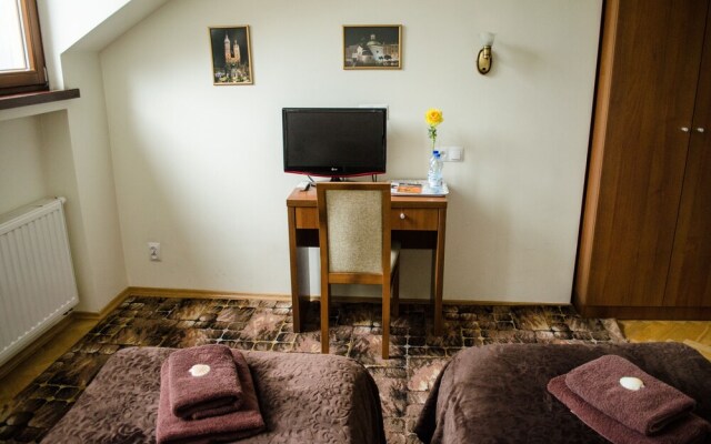 Royal Route 29 Comfort Rooms