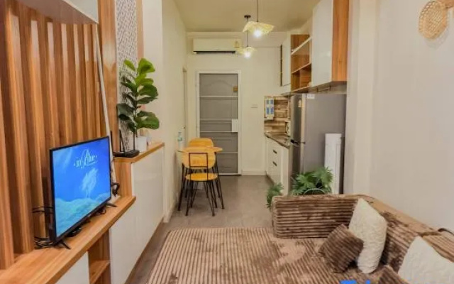 No.2 Tiny Townhome Near Saturday Night Market