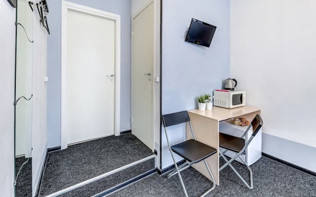 SuperHostel on Mayakovskogo 27